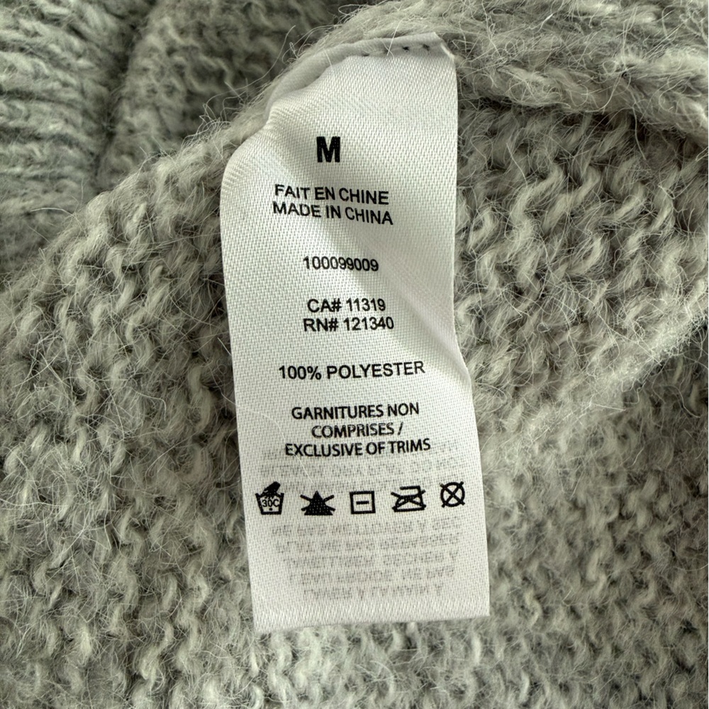 Garage Long Sleeve Oversized Boat Neck Balloon Sleeve Sweater NWT Size M - Picture 8 of 9